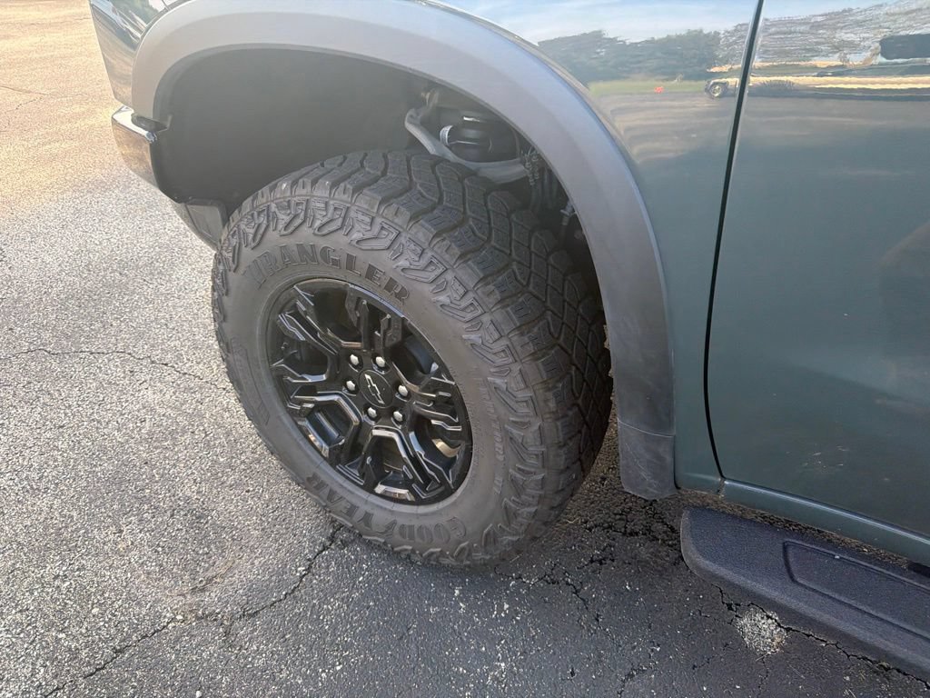 Used 2026 Chevrolet Silverado 1500 ZR2 AWD/4WD image 10
