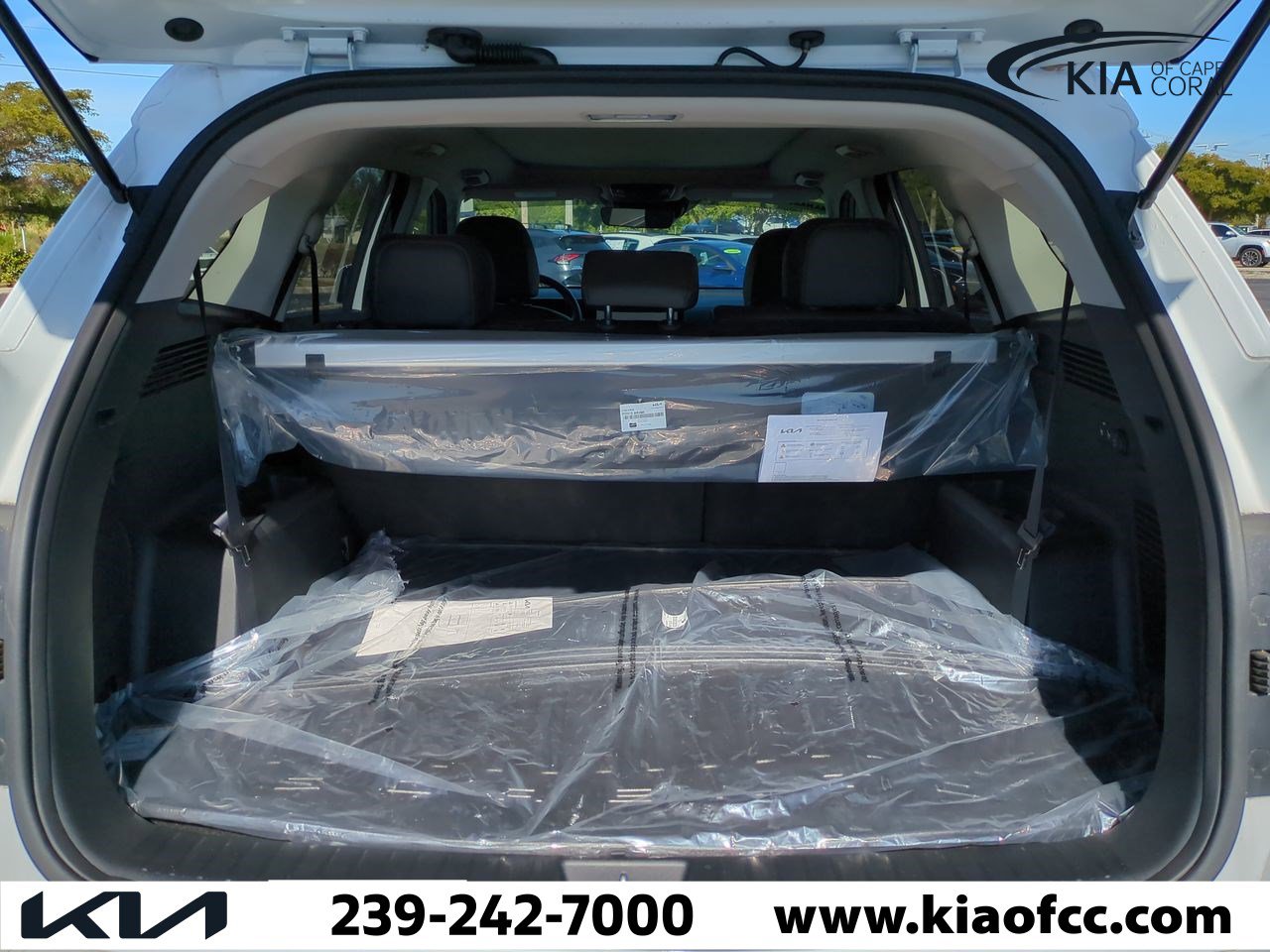 Used 2025 Kia Sorento S w/ Panoramic Sunroof Package image 12