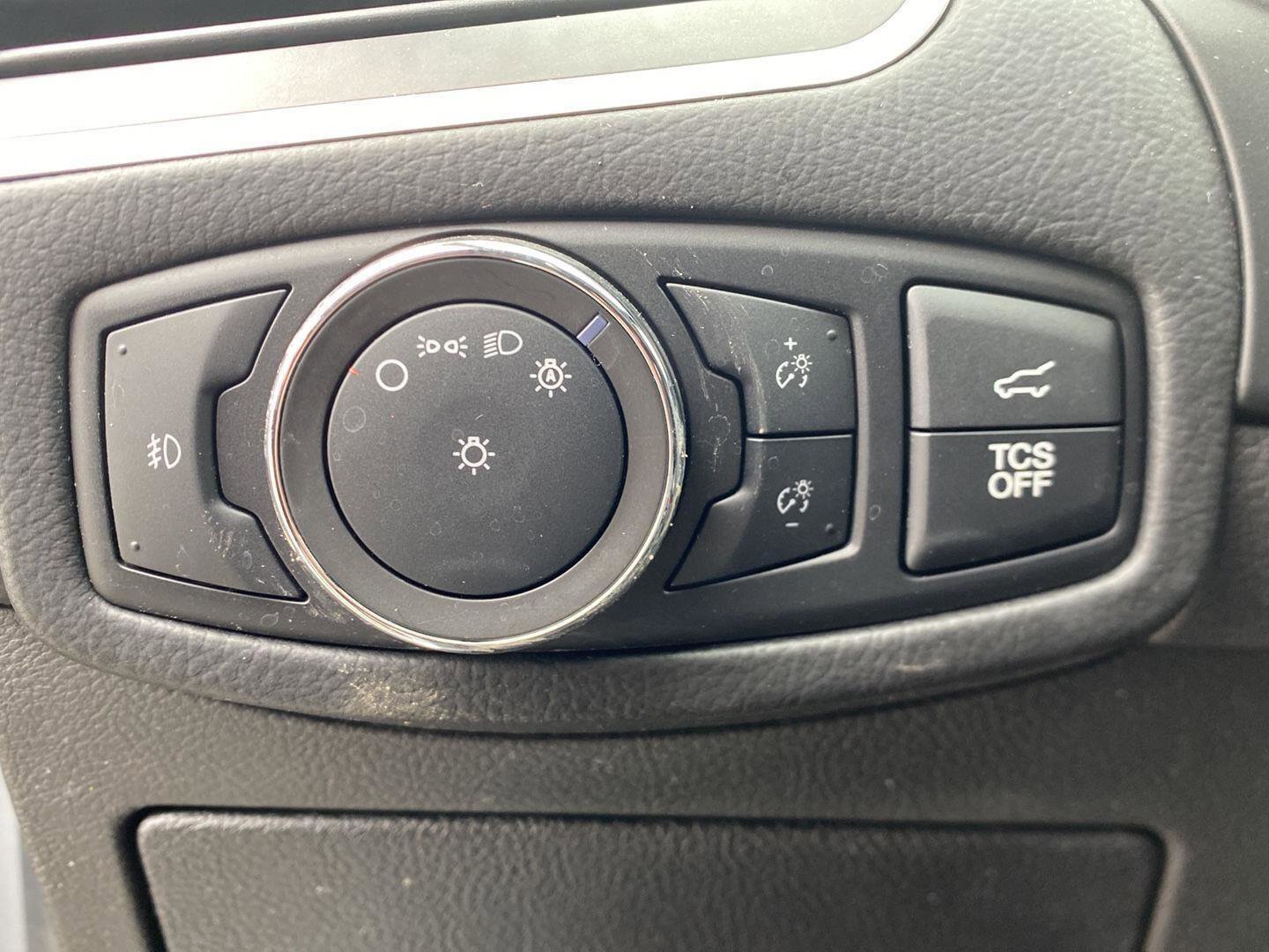 Used 2022 Ford Edge SEL w/ Convenience Package AWD/4WD image 19