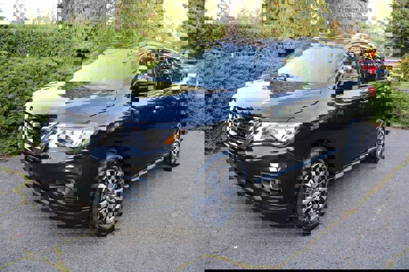 Used 2019 Nissan Pathfinder SL