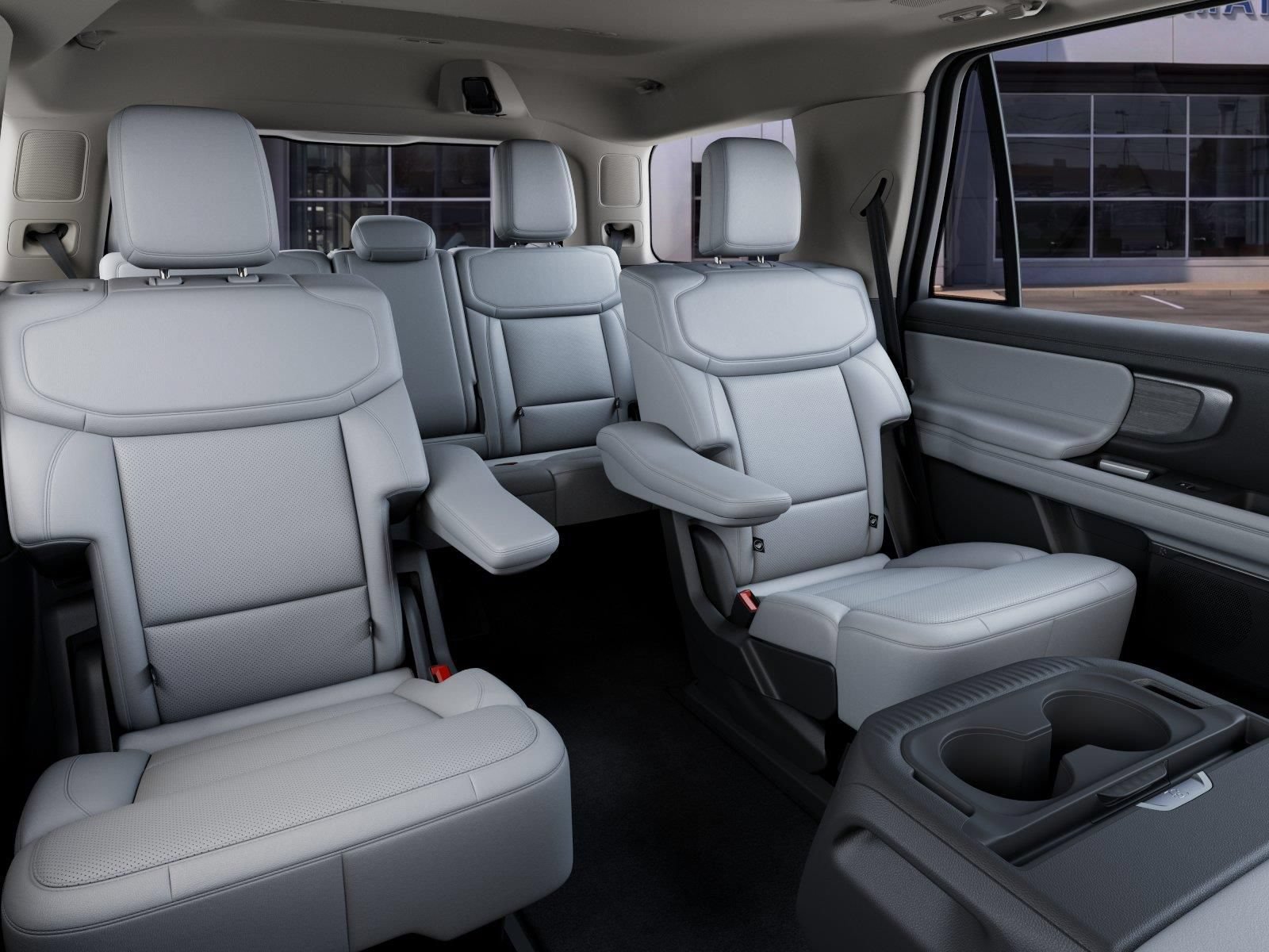 New 2027 Ford Expedition Platinum w/ Driver's Package AWD/4WD image 15
