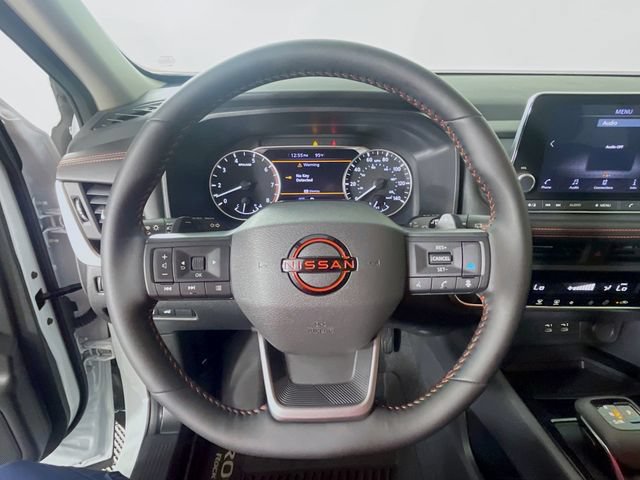 Used 2025 Nissan Rogue SV AWD/4WD image 12