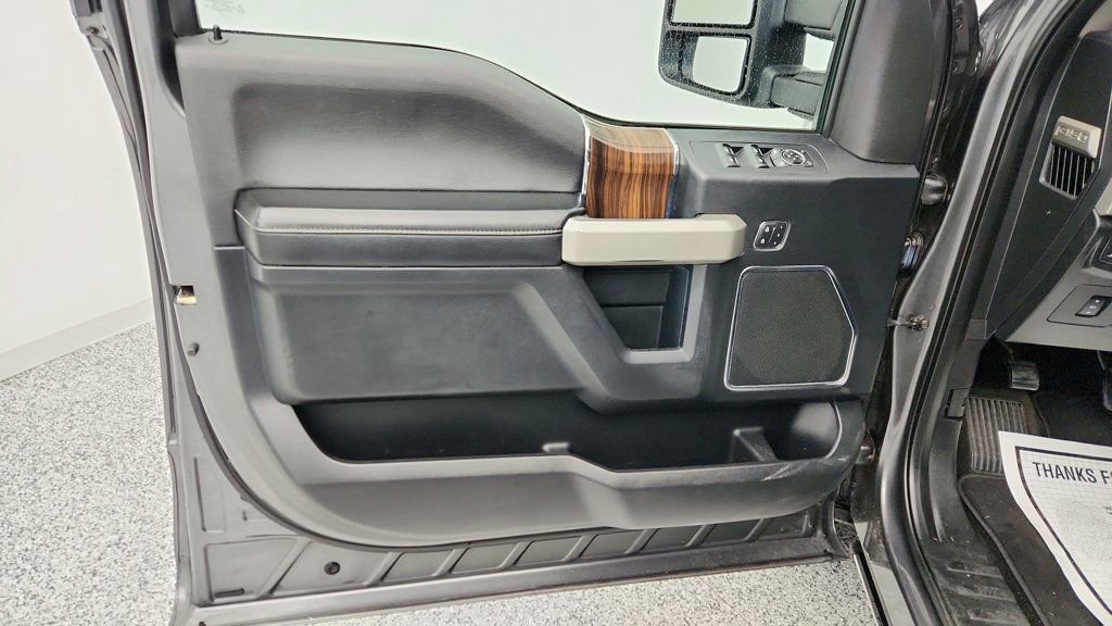 Used 2015 Ford F150 Lariat w/ Equipment Group 502A Luxury image 10