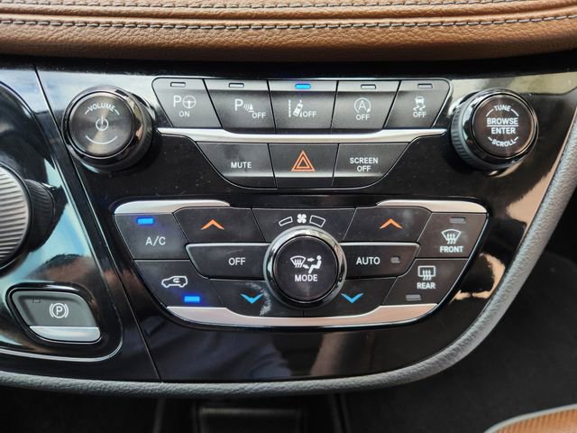 Used 2019 Chrysler Pacifica Limited w/ Advanced Safetytec Group image 18