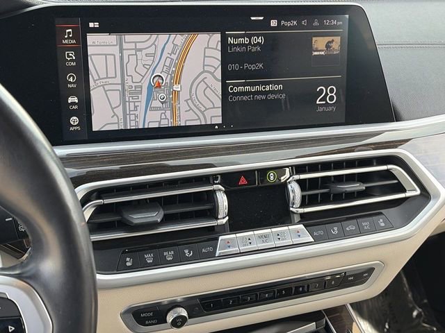 Used 2021 BMW X5 M50i w/ Executive Package image 27