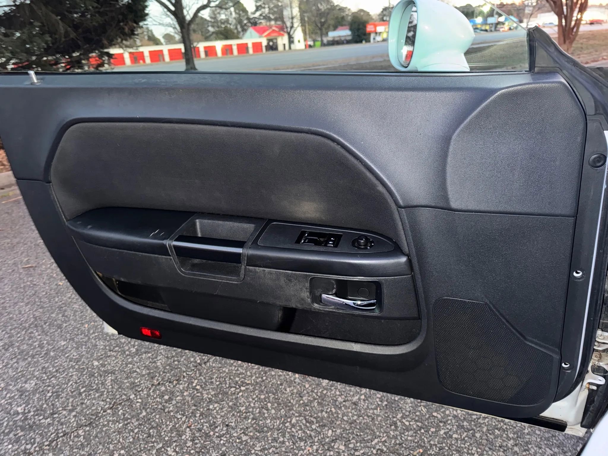 Used 2011 Dodge Challenger image 12