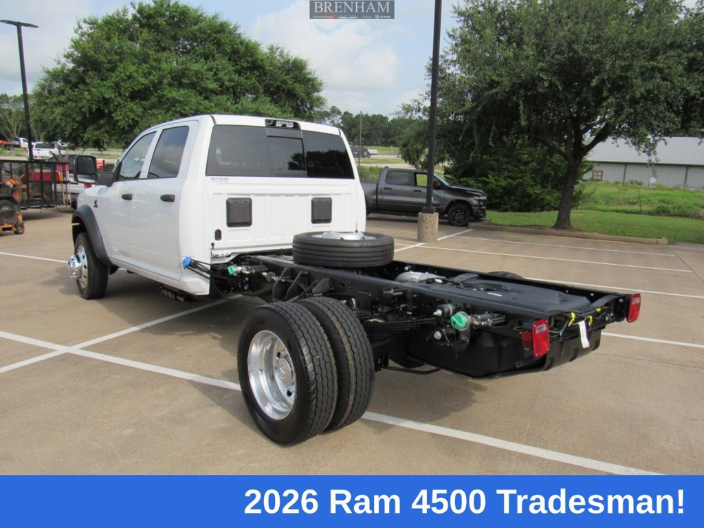 New 2026 RAM 4500 4x4 Crew Cab DRW image 4