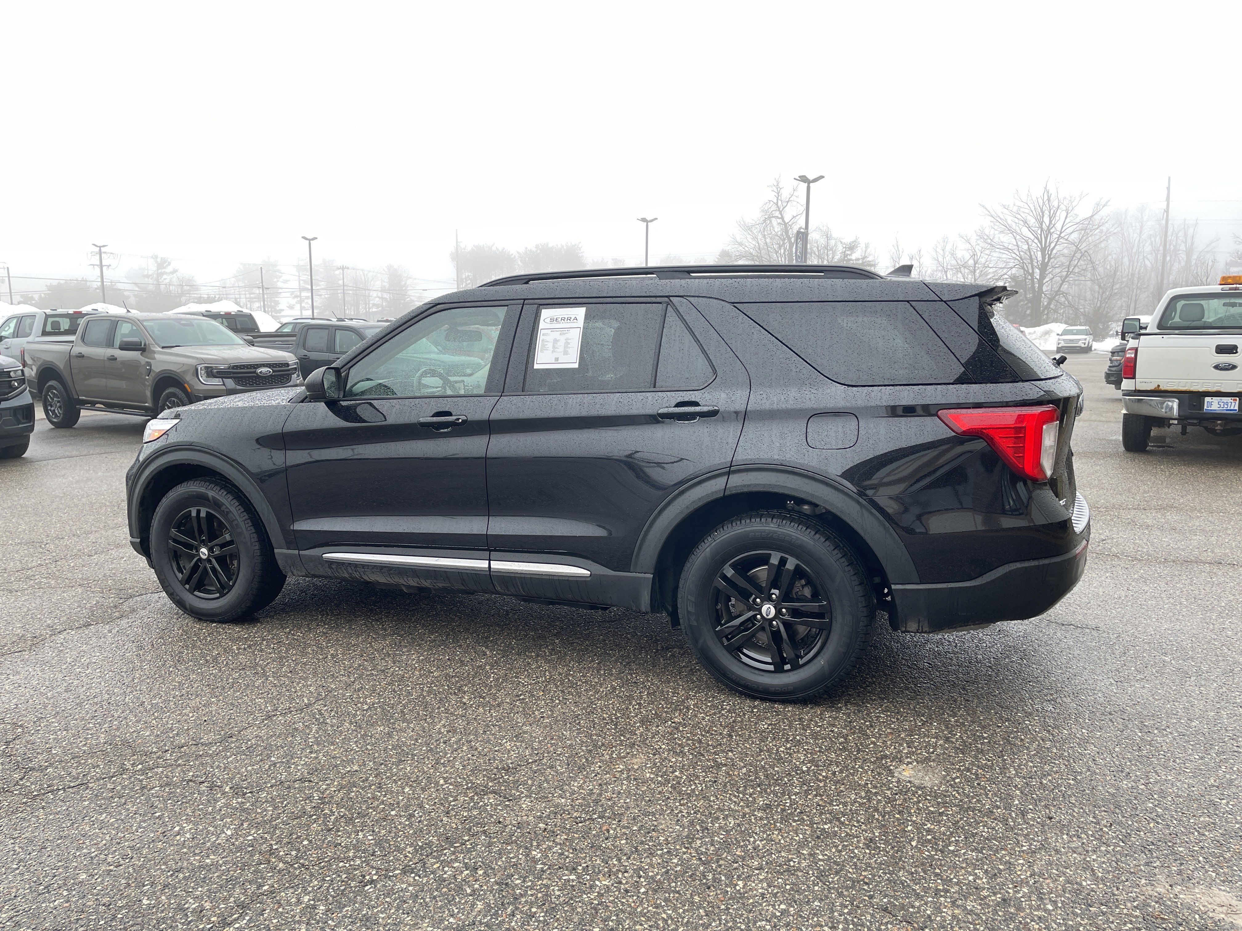 Used 2022 Ford Explorer XLT image 5