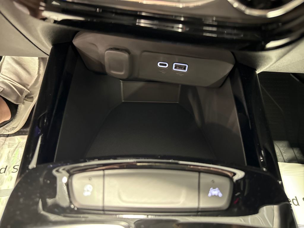 New 2026 Chevrolet Trax RS w/ Driver Confidence Package FWD image 19