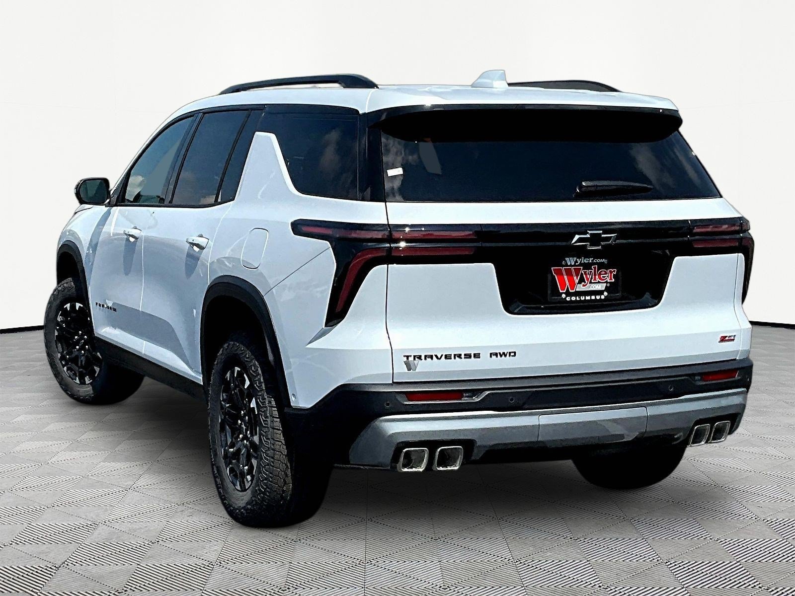 New 2027 Chevrolet Traverse Z71 w/ Enhanced Driving Package AWD/4WD image 4