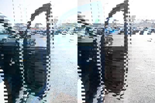 Used 2025 Chevrolet Silverado 1500 W/T w/ Trailering Package image 14