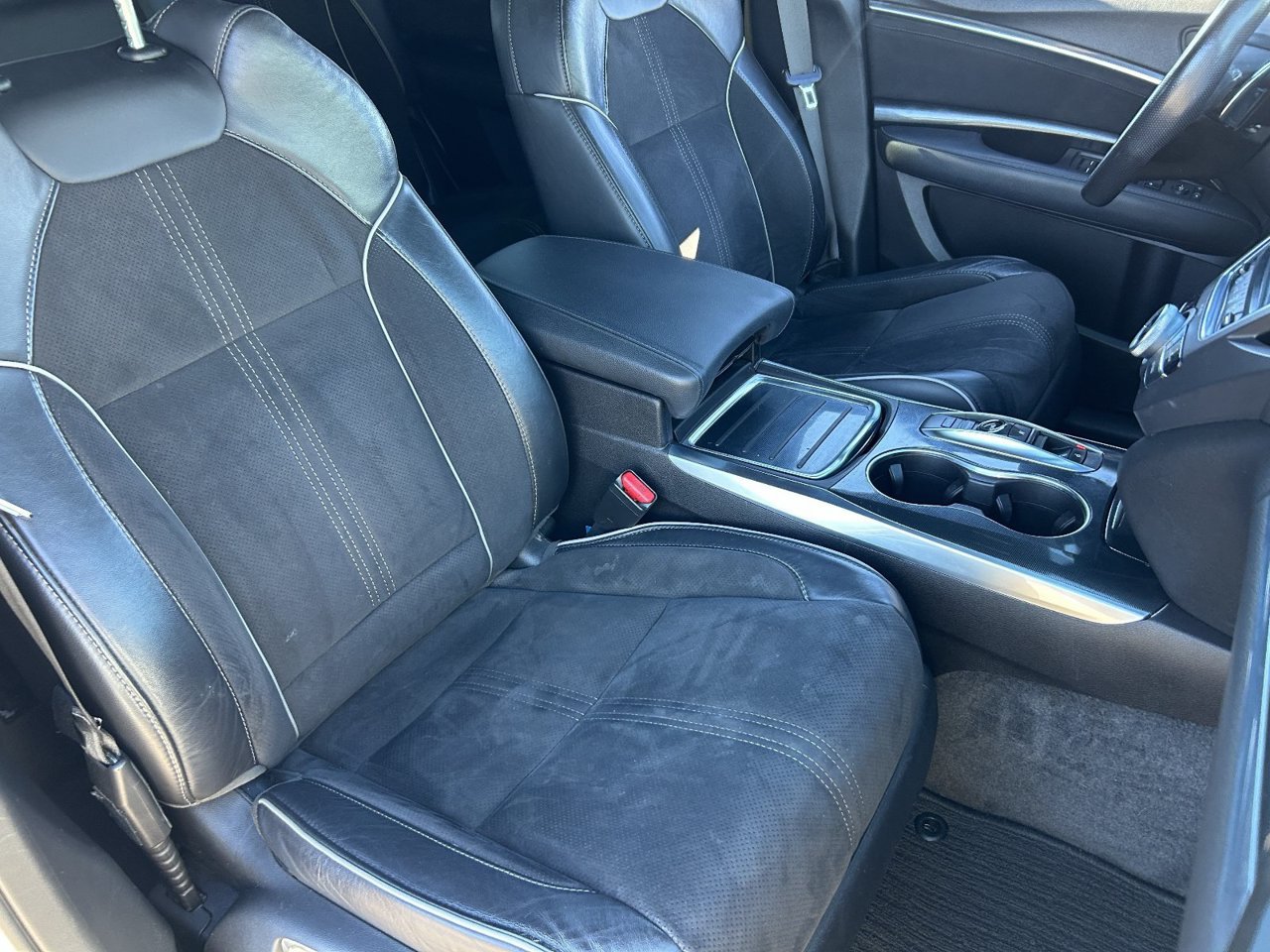 Used 2020 Acura MDX w/ Technology Package AWD/4WD image 12
