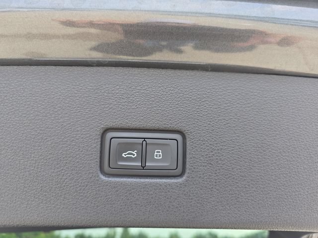Used 2026 Audi Q8 Premium Plus w/ Premium Plus Package AWD/4WD image 16