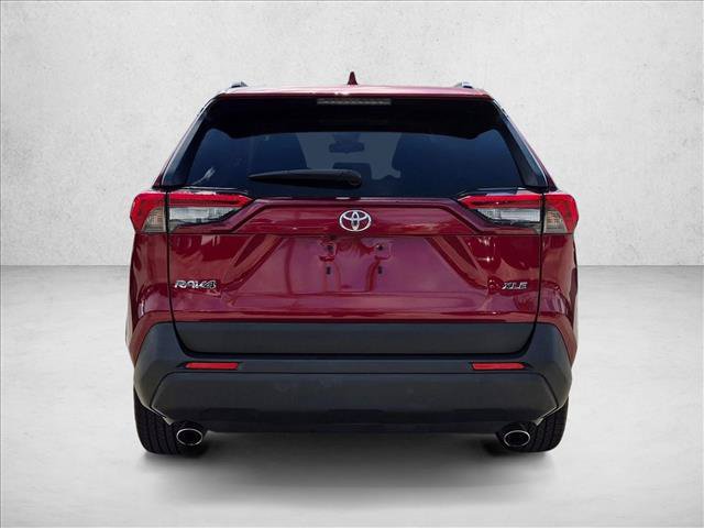 Used 2019 Toyota RAV4 XLE Premium FWD image 6