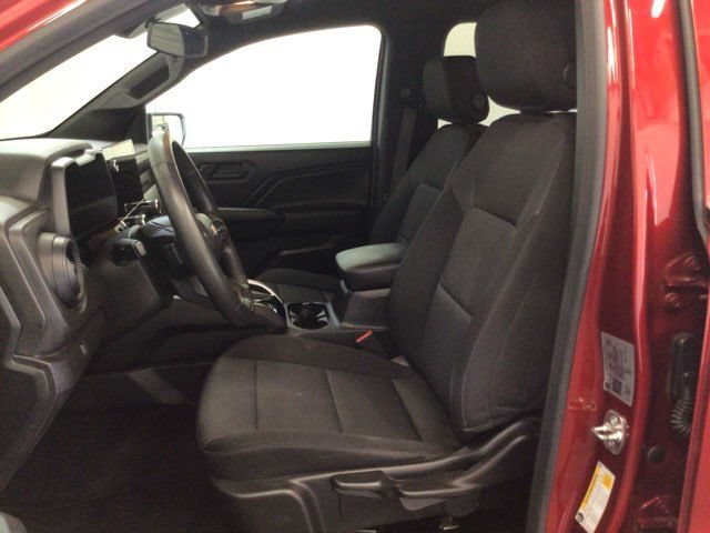 Used 2026 Chevrolet Colorado W/T w/ WT Custom Package RWD image 9