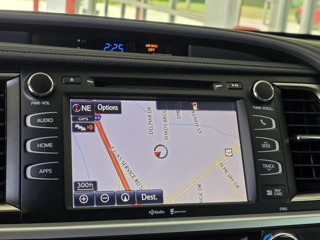 Used 2015 Toyota Highlander XLE FWD image 17