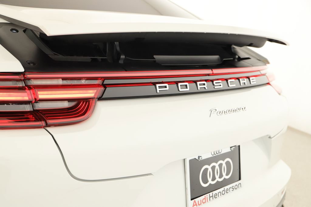 Used 2018 Porsche Panamera 4 image 34