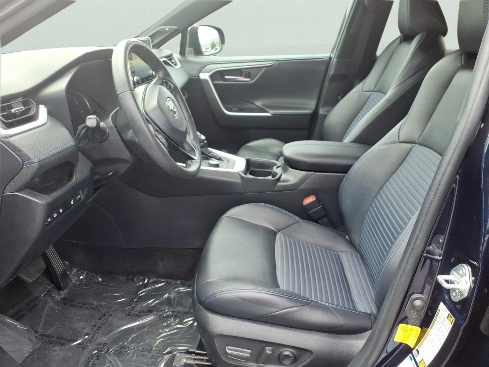 Used 2021 Toyota RAV4 XSE AWD/4WD image 17