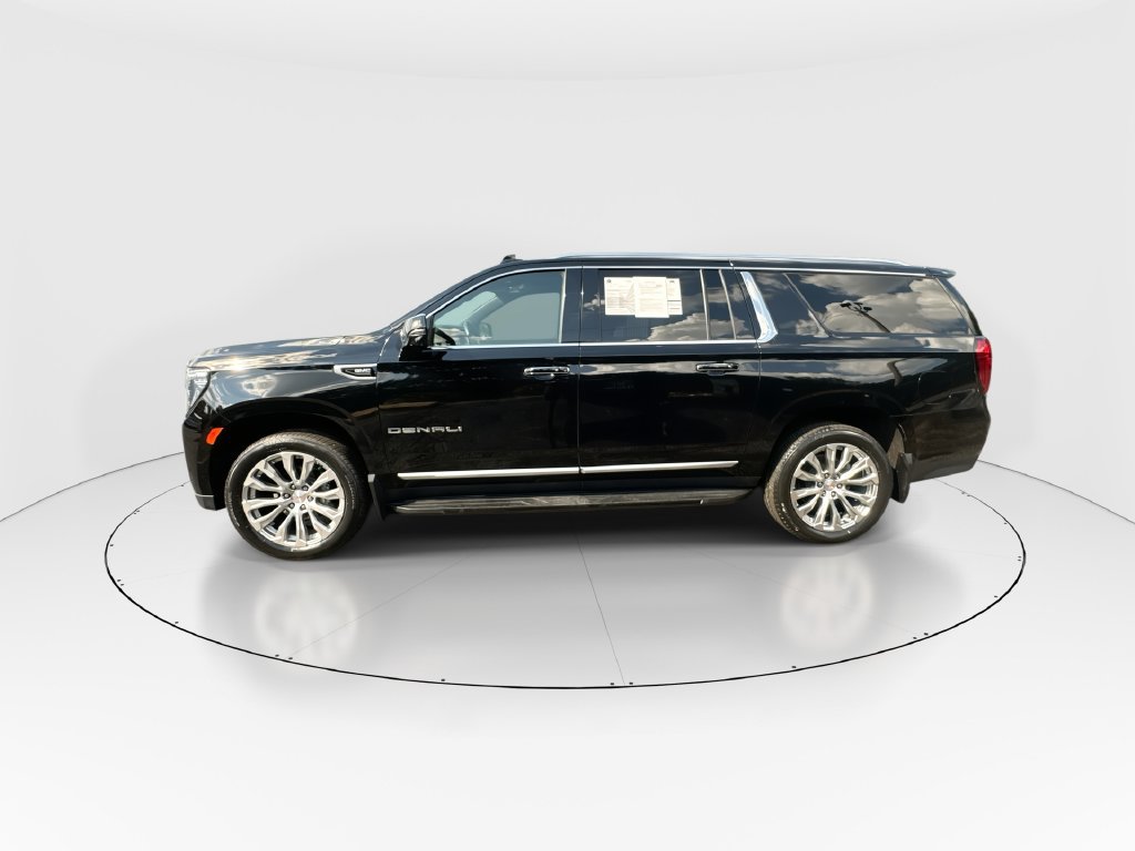 Used 2024 GMC Yukon XL Denali AWD/4WD image 5