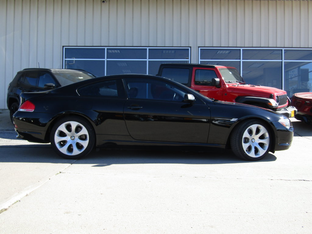 Used 2007 BMW 650i Coupe RWD image 2