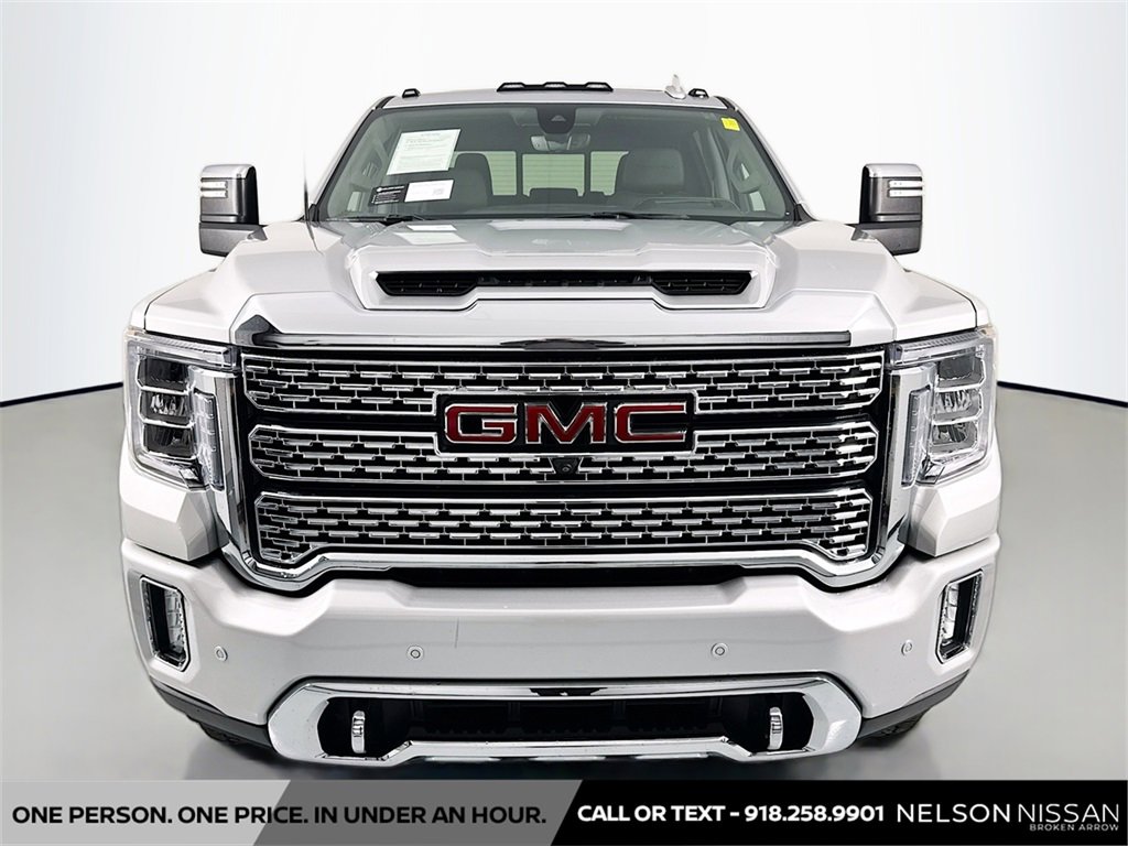 Used 2020 GMC Sierra 3500 Denali w/ Denali Ultimate Package image 2