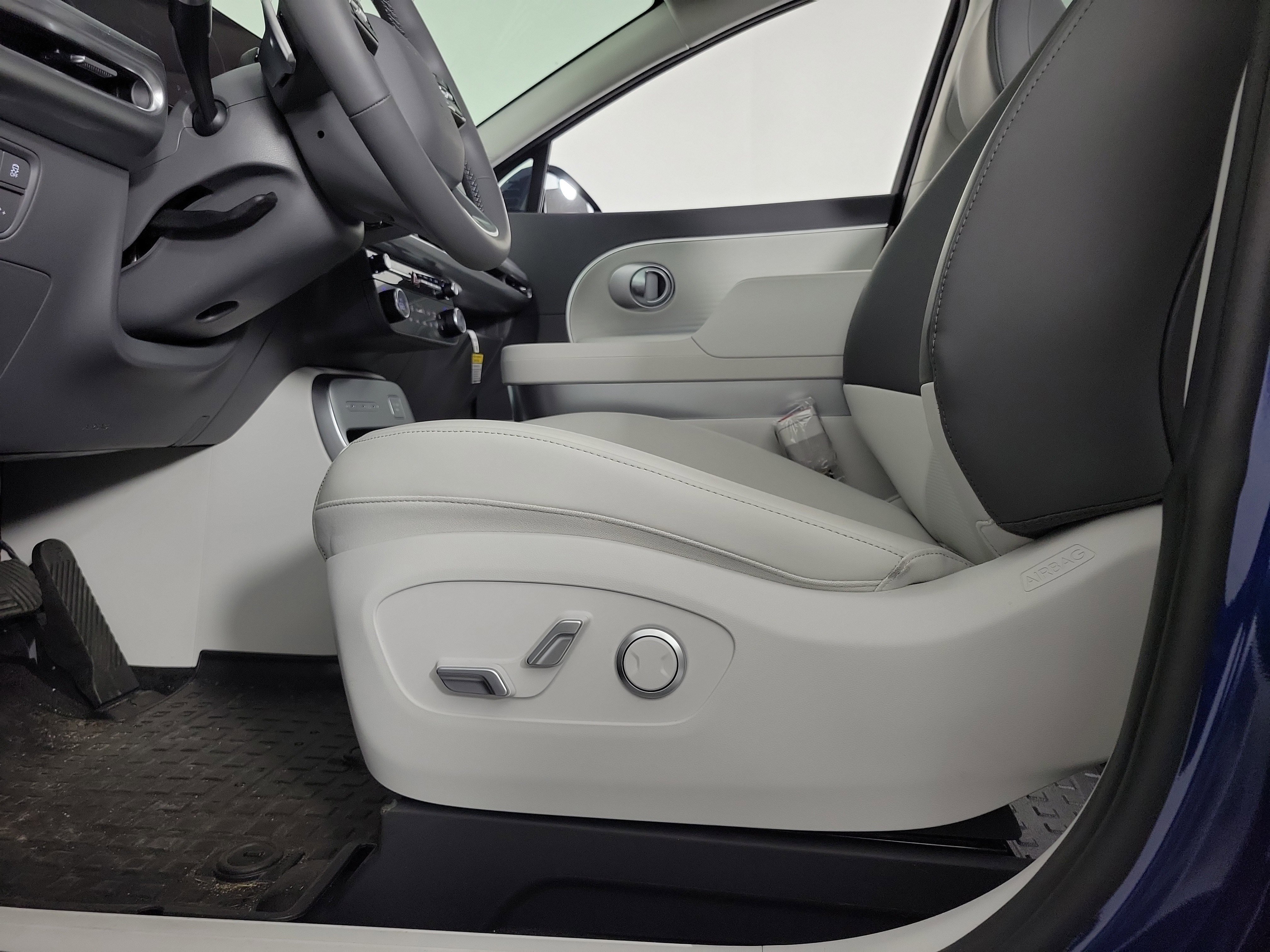 New 2026 Hyundai Ioniq 9 SEL image 26
