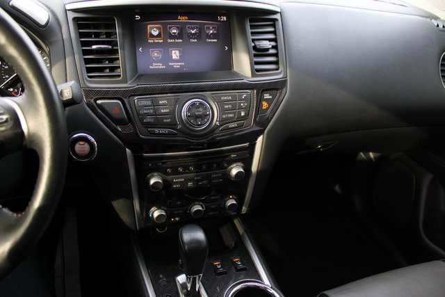 Used 2020 Nissan Pathfinder SL image 26