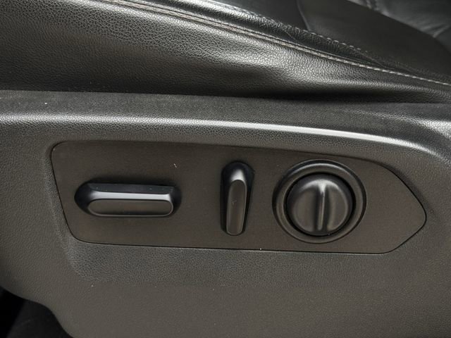 Used 2019 Chevrolet Silverado 1500 RST AWD/4WD image 26