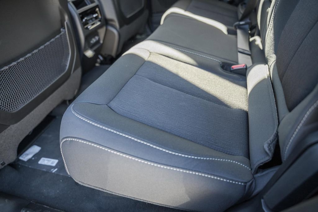 New 2025 Jeep Grand Cherokee Laredo X w/ Luxury Tech Group I image 28