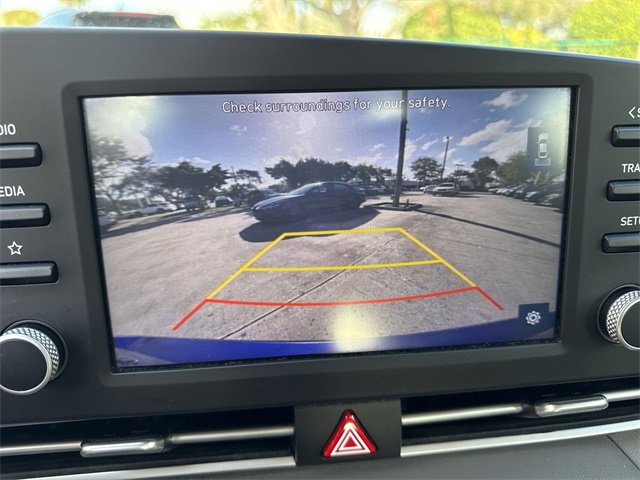 Used 2021 Hyundai Elantra SEL image 17