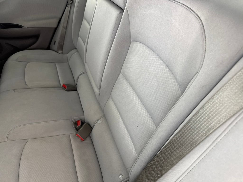 Used 2022 Chevrolet Malibu LT FWD image 27