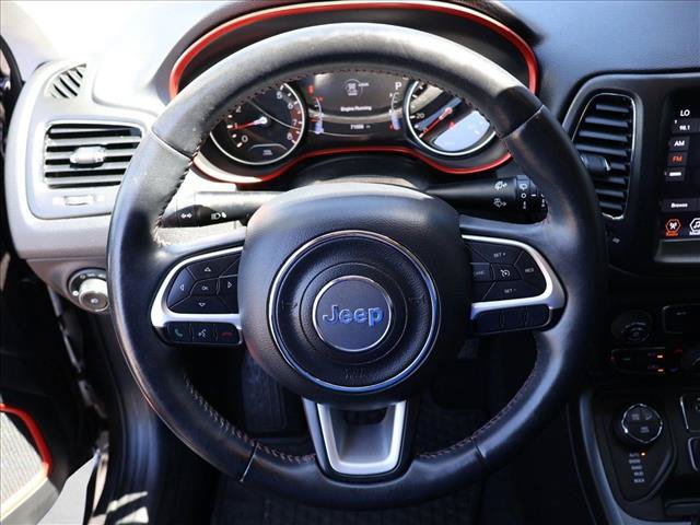 Used 2018 Jeep Compass Trailhawk AWD/4WD image 13