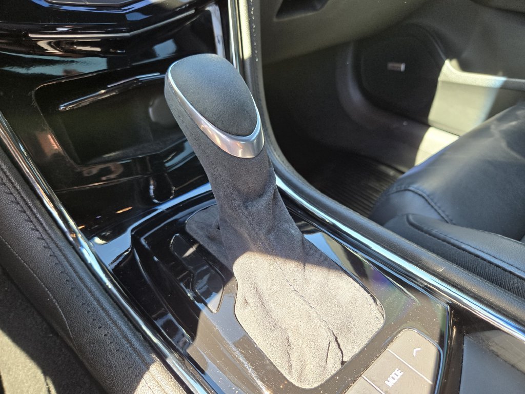 Used 2018 Cadillac ATS V w/ Carbon Fiber Package RWD image 12