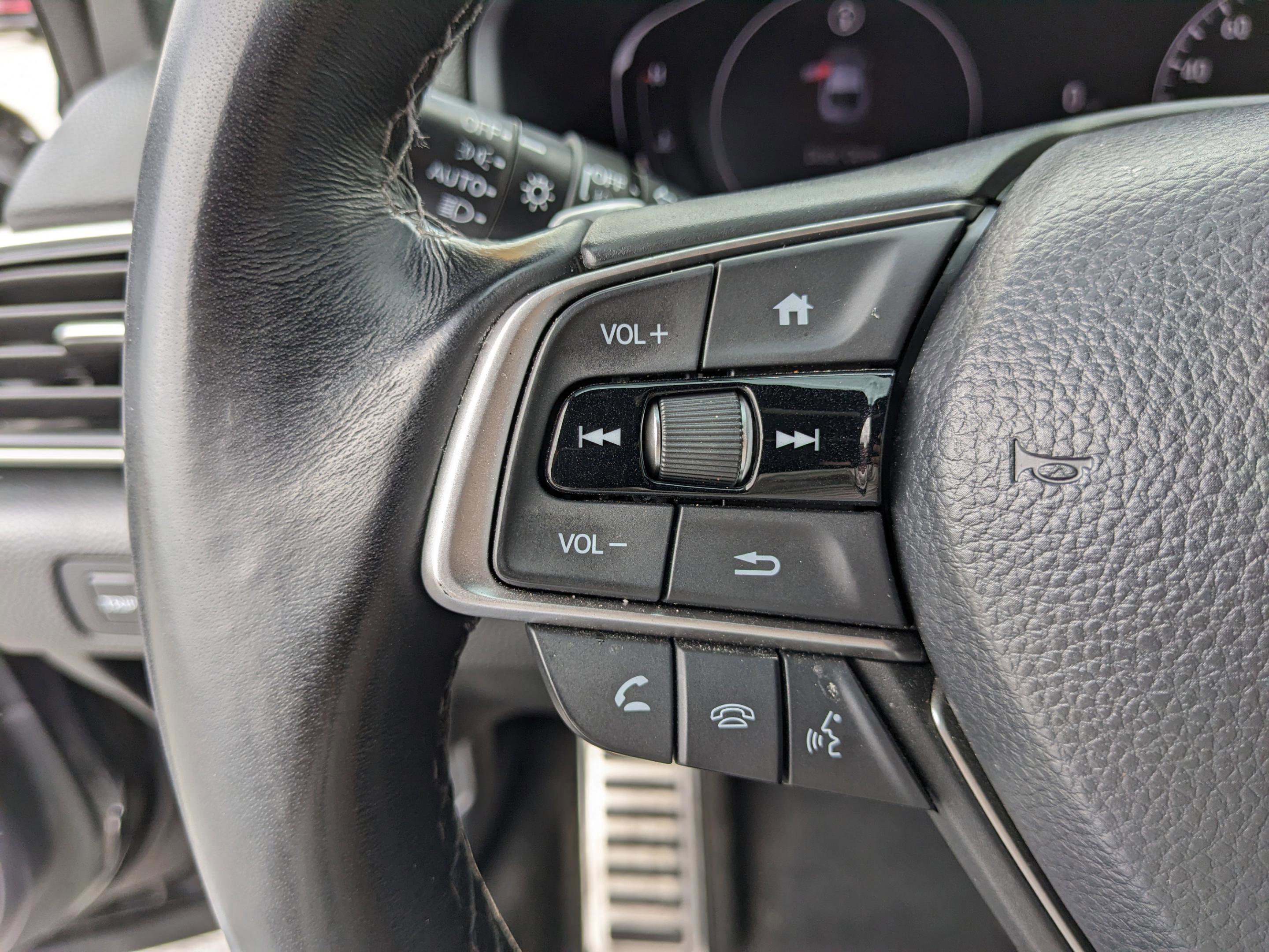 Used 2022 Honda Accord Sport image 32