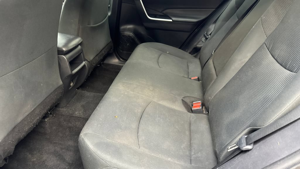 Used 2021 Toyota RAV4 LE FWD image 33