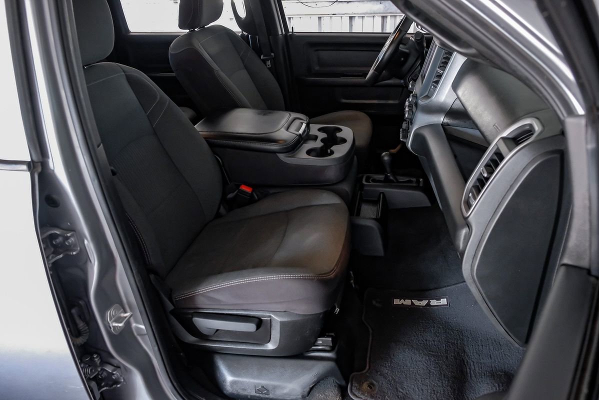 Used 2024 RAM 3500 Tradesman w/ Chrome Appearance Group image 33