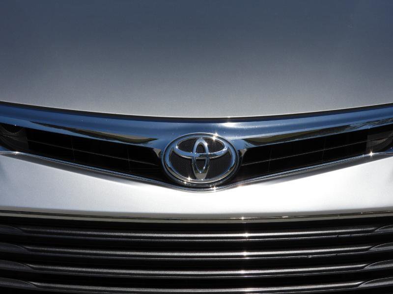 Used 2014 Toyota Avalon XLE FWD image 28