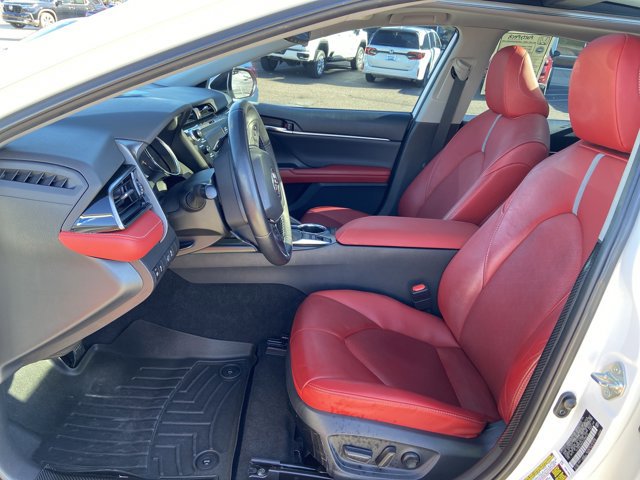 Used 2020 Toyota Camry XSE image 33