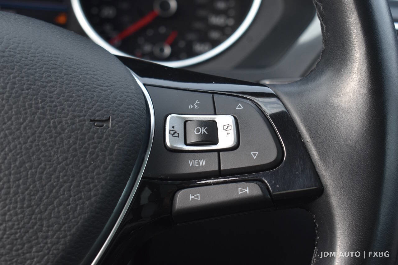 Used 2019 Volkswagen Tiguan SE AWD/4WD image 21