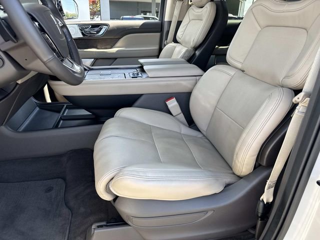 Used 2022 Lincoln Navigator Reserve image 22