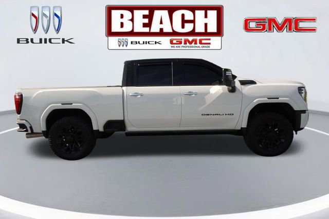 Used 2025 GMC Sierra 2500 Denali Ultimate image 2