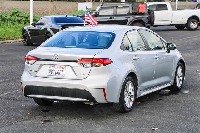 Used 2020 Toyota Corolla LE w/ LE Premium Package image 4
