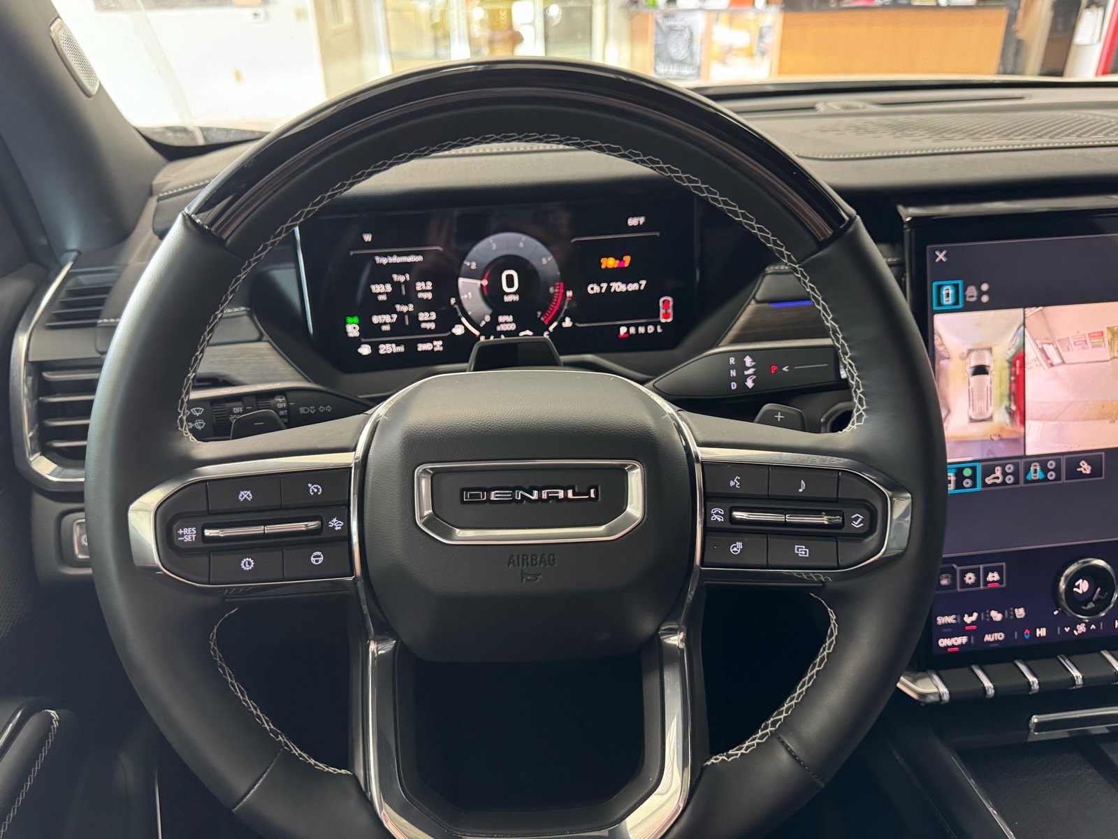Used 2025 GMC Acadia Denali w/ Super Cruise Package AWD/4WD image 26