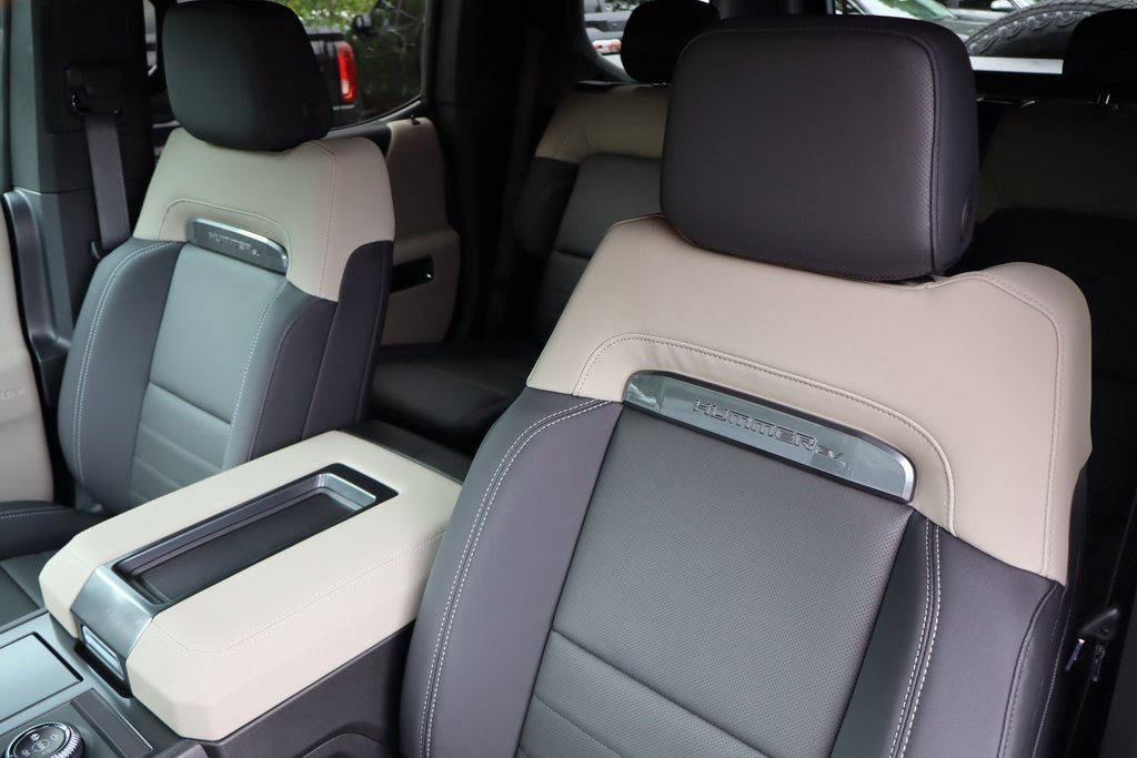 New 2026 GMC Hummer EV SUV w/ LPO, Dark Essentials Package image 17