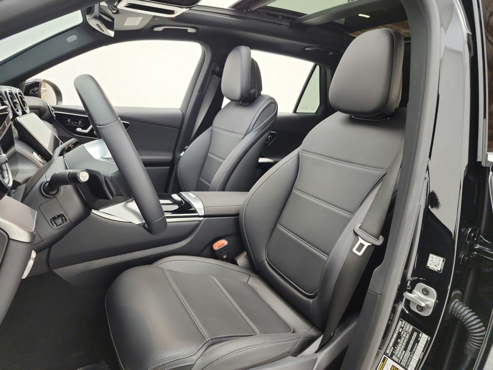 Certified 2026 Mercedes-Benz GLC 300 image 14