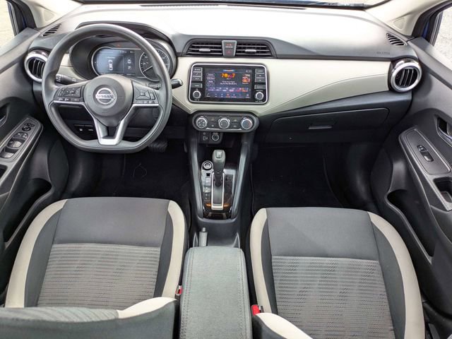Used 2022 Nissan Versa SV FWD image 14