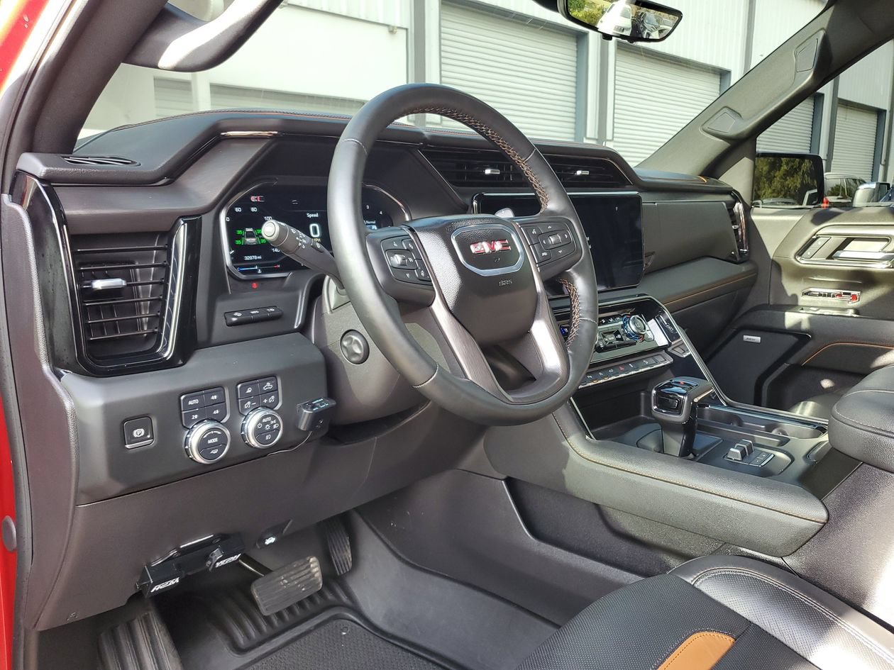 Used 2024 GMC Sierra 1500 AT4 w/ Technology Package AWD/4WD image 20