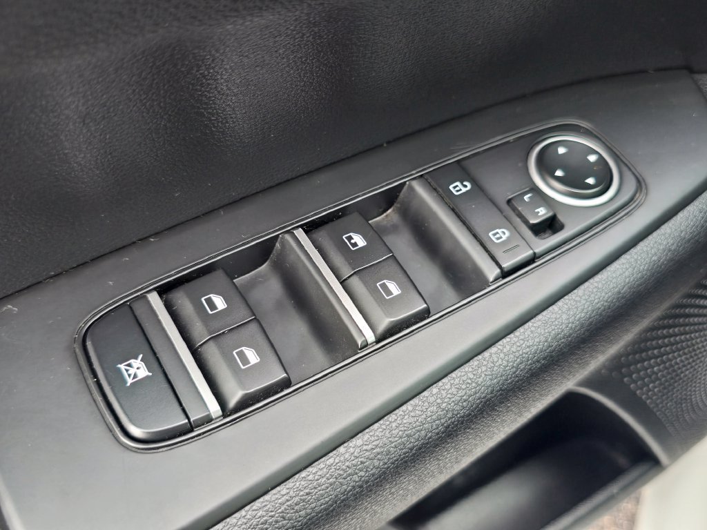 Used 2024 Kia Forte LXS w/ LXS Technology Package FWD image 22