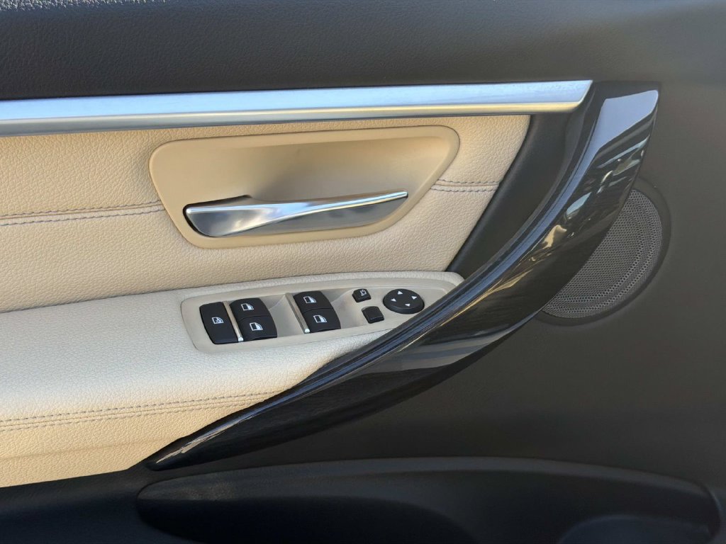 Used 2018 BMW 330i Sedan RWD image 20