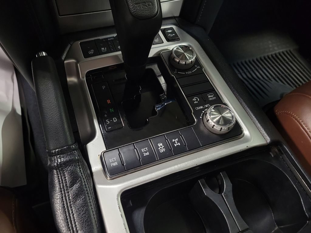 Used 2018 Toyota Land Cruiser AWD/4WD image 15